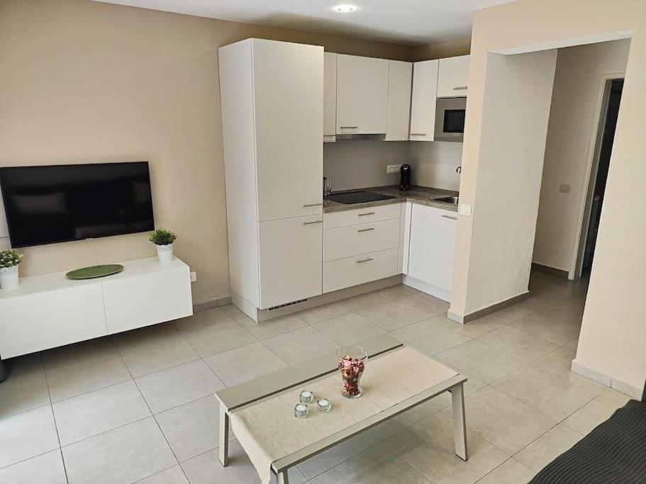 Playa Del Ingles: Beautiful Renovated Apartment San Bartolomé Exteriör bild